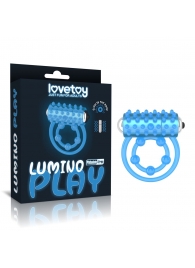 Голубое, светящееся в темноте виброкольцо Lumino Play Vibrating Penis Ring - Lovetoy - в Энгельсе купить с доставкой