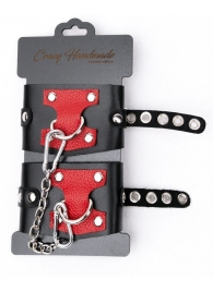 Черные наручники с красным декором и заклепками - Crazy Handmade - купить с доставкой в Энгельсе