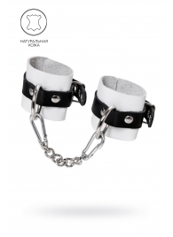 Бело-черные кожаные наручники с одним ремешком с люверсами - Pecado - купить с доставкой в Энгельсе
