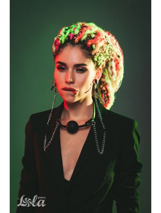 Силиконовый кляп-шар Hentai с зажимами на соски - Lola Games - купить с доставкой в Энгельсе